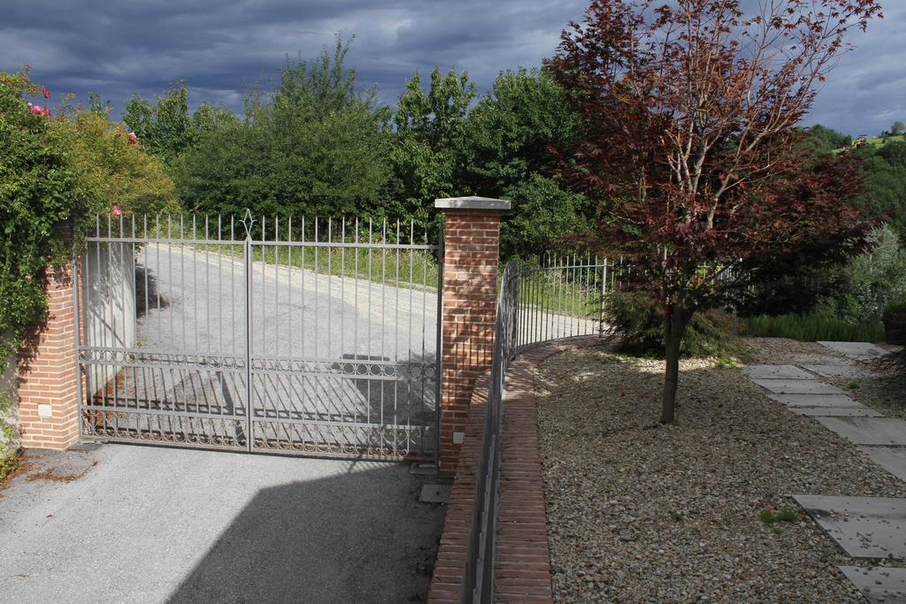 B&B Bricco Fiore Briaglia ภายนอก รูปภาพ